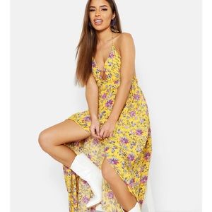 Boohoo Petite floral maxi dress. Size 8. NWOT! Never worn. Brand new!